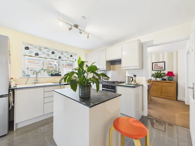 Photo 3 — Elmwood Road, Arleston, Telford, TF1 2NT