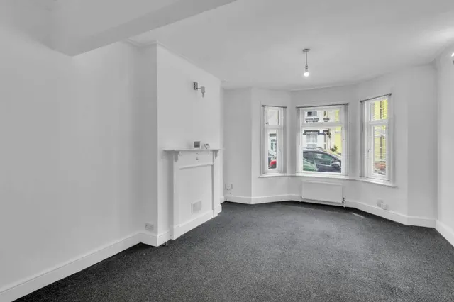 Linden Crescent, Folkestone, CT19, photo 2