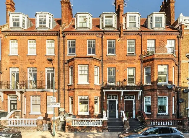 Bolingbroke Road, Kensington Olympia, W14, photo 1