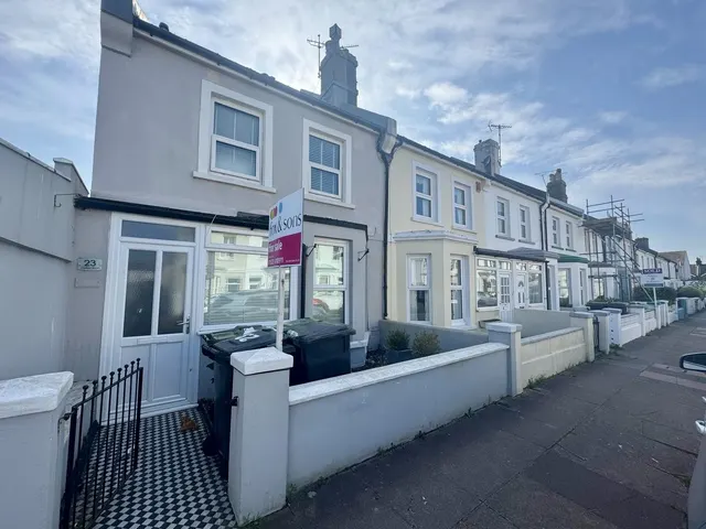 Carlton Road, Eastbourne, photo 1