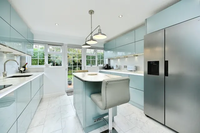 Photo 2 — Mount Caburn Crescent, Peacehaven