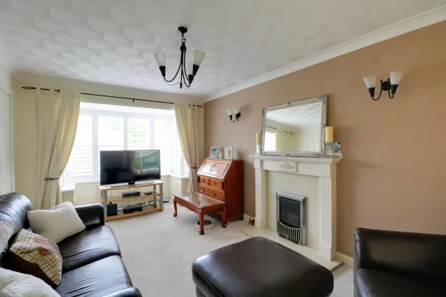 Fourways, Weston, photo 2