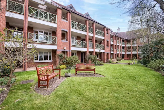 Deerhurst Court, Solihull, B91, photo 3