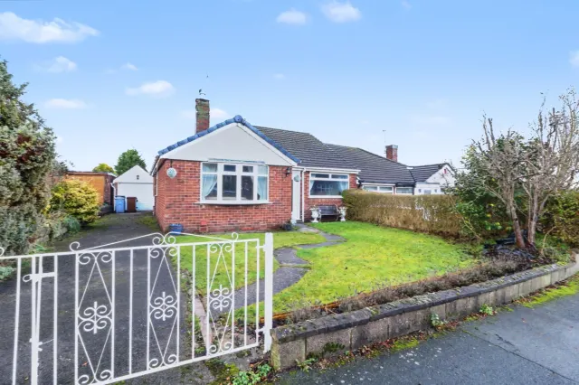Tidnock Avenue, Congleton, CW12, photo 1