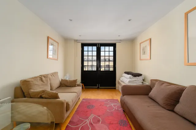Cayenne Court, London, SE1, photo 1