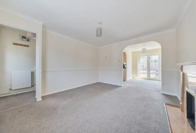 Photo 3 — Longs Drive, Gloucestershire, Yate, BS37 5XR