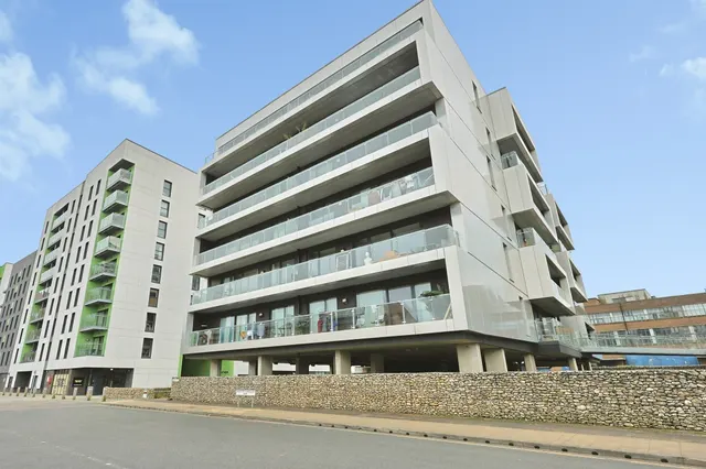 Geoffrey Watling Way, Norwich, photo 1