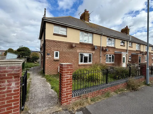 Hereford Road, Weymouth, DT4, photo 1