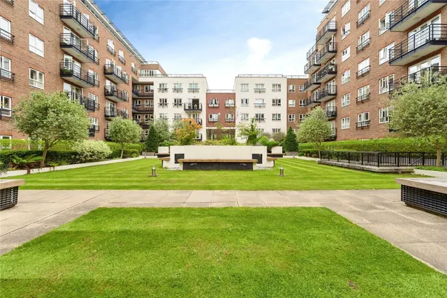 Seven Kings Way, Kingston upon Thames, KT2, photo 1
