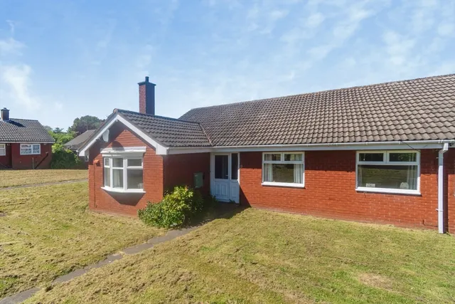 Weston Drive, Cheslyn Hay, Walsall, WS6, photo 1