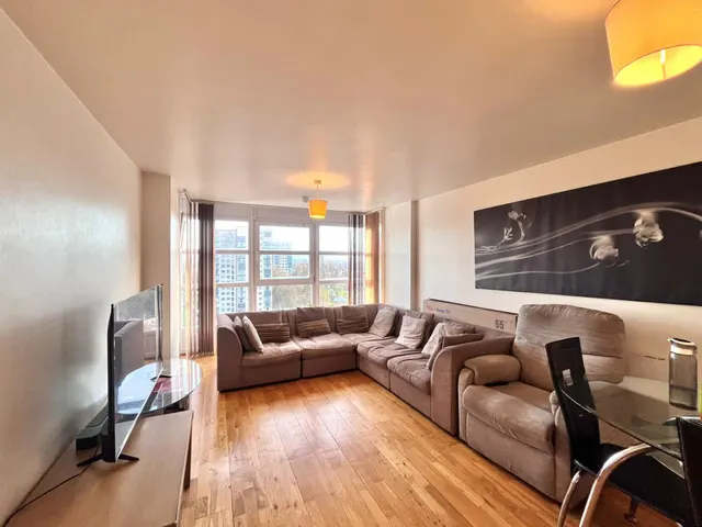 Photo 2 — Spindletree Avenue, Manchester, M9