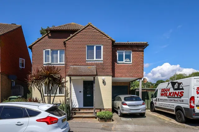 Hawkstown View, Hailsham, photo 1