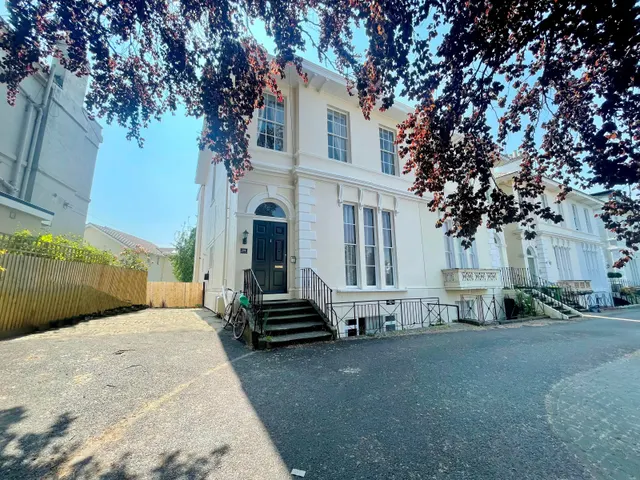 1 Malvern Place, Cheltenham, GL50, photo 1