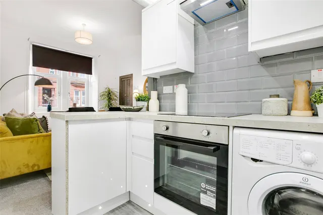 Photo 3 — Ettrick Place, Shawlands, Glasgow, G43