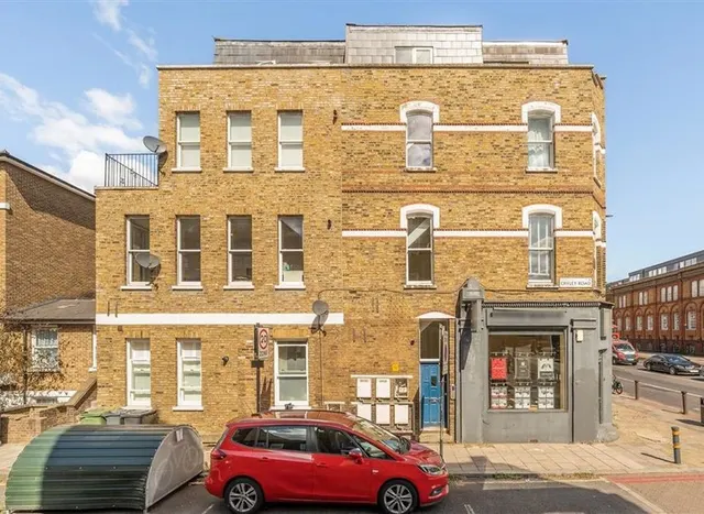 Brixton Road, Oval, SW9, photo 1