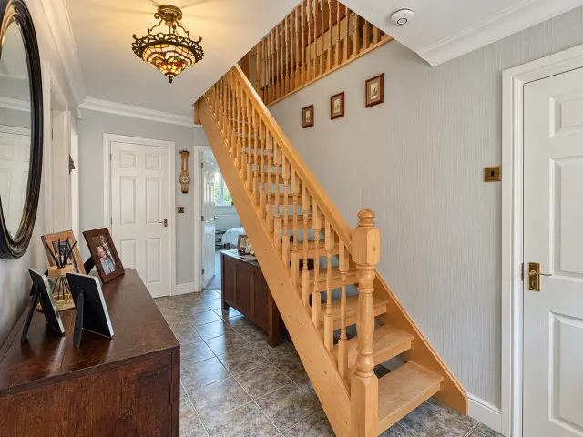 Wellington Drive, Cannock, photo 3