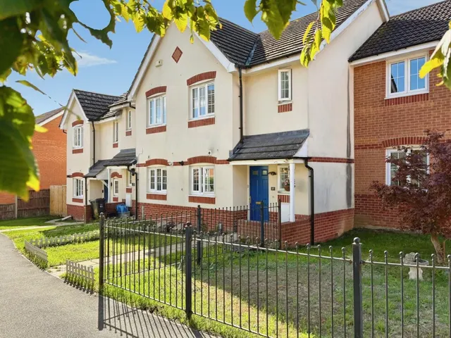 Percivale Road, Yeovil, BA21, photo 1