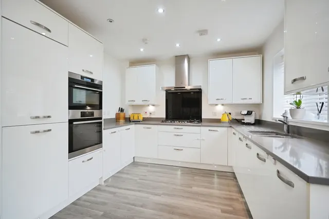Rowan Drive, Branston, DE14, photo 3