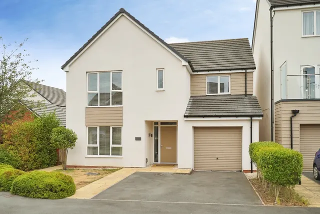 Rowan Drive, Branston, DE14, photo 1