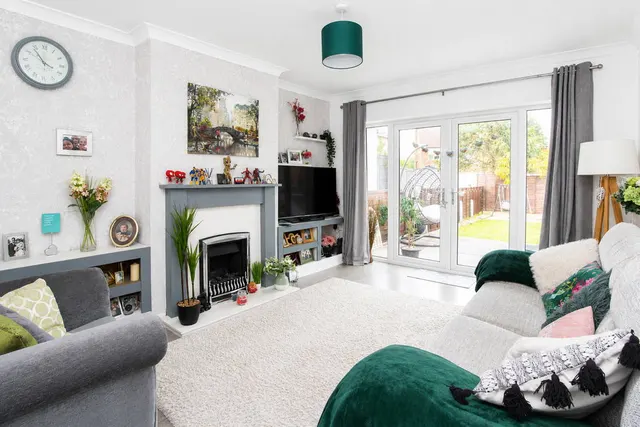 Photo 2 — Waverley Road, Hillmorton, Rugby, CV21 4NN