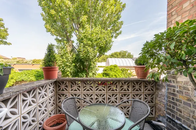 Photo 3 — Top Flat, 300 Westbourne Park Road, London
