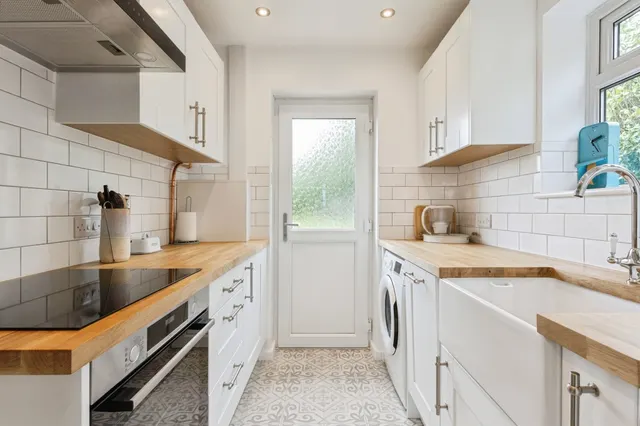 Broom Avenue, Hellesdon, Norwich, photo 1