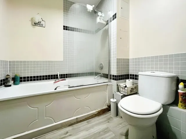 Landmark Place, Cardiff, CF10, photo 1