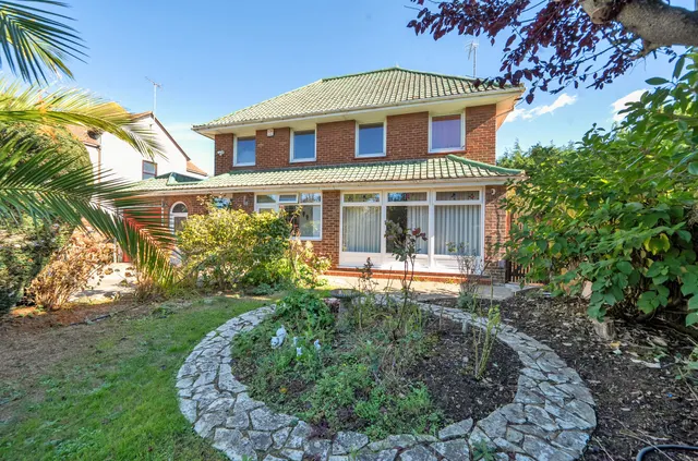 West Avenue, Worthing, BN11, photo 1