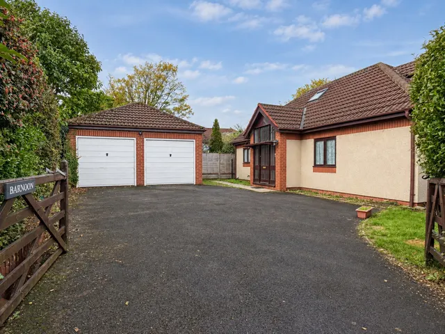 Lodge Lane, Nailsea, BS48, photo 1