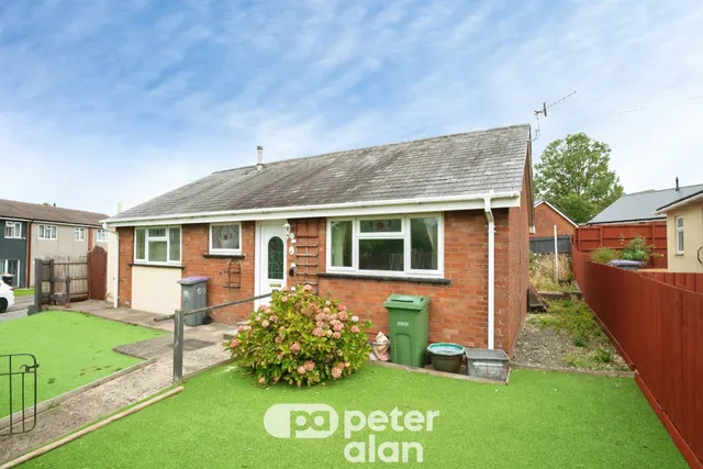 Caroline Way, Pontypool, NP4, photo 1