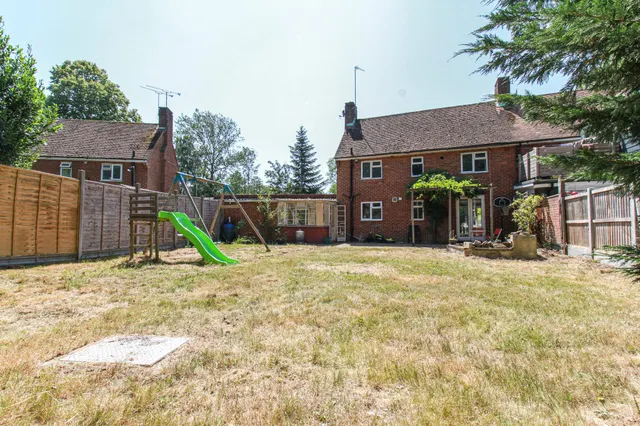 Photo 2 — Pyestock Crescent, Farnborough, GU14 9SN
