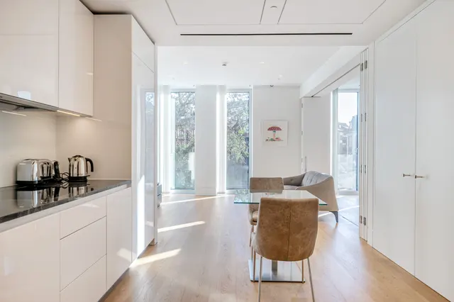 Hollandgreen Place, London, W8, photo 1