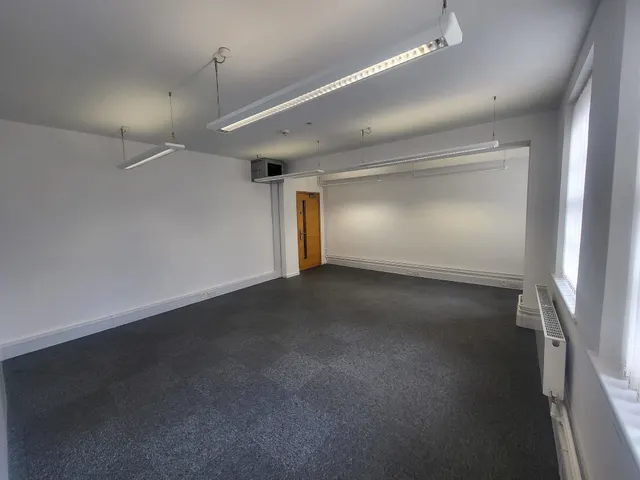 Orsett Road, Grays, RM17, photo 3