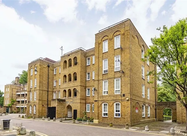 Green Bank, Wapping, E1W, photo 1