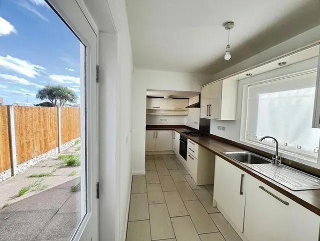 Arbury Road, Nuneaton, CV10, photo 2