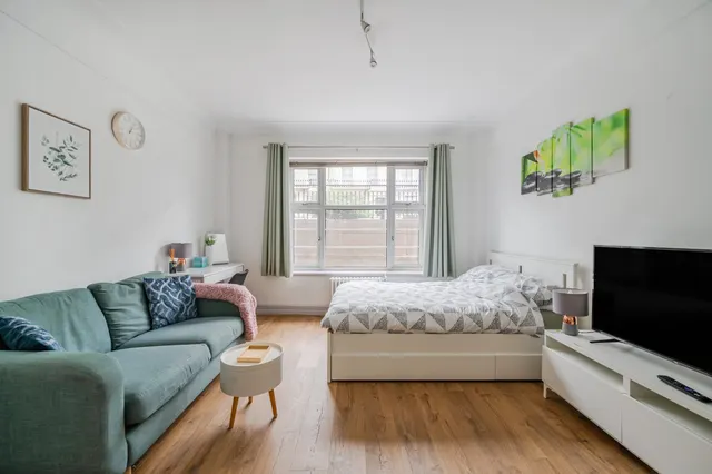 Photo 2 — College Crescent, Swiss Cottage, London, NW3