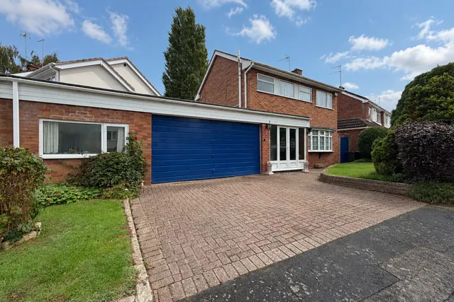 Meadowcroft, Hagley, photo 1