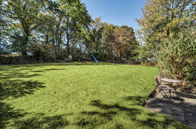 Photo 2 — Guildford Road, Farnham, GU10 1PG