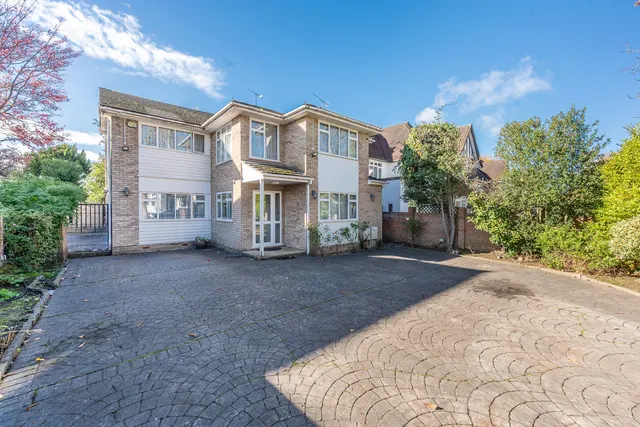 43a The Avenue, Pinner, photo 1