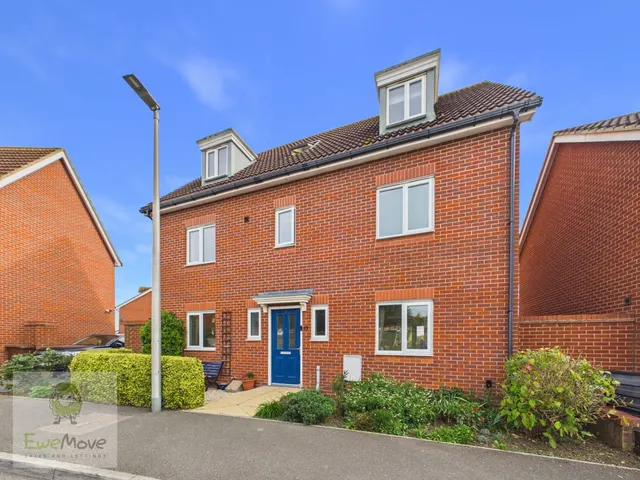 Rivenhall Way, Hoo, ME3, photo 1