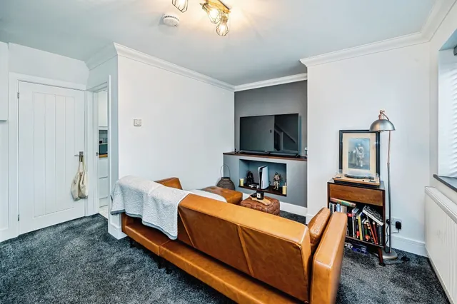 Holly Drive, Aylesbury, HP21, photo 2