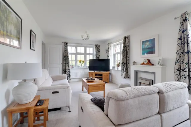 Great Oldbury Drive, Great Oldbury, GL10, photo 2