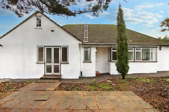 Woodmere Avenue, Croydon, Croydon, CR0 7PB, photo 1