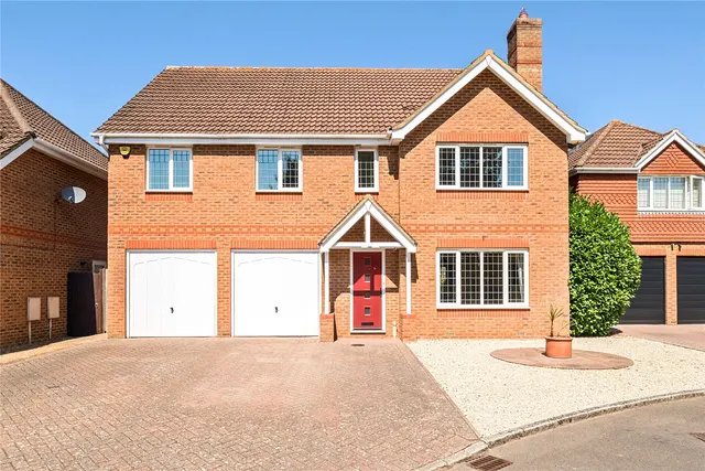 Danesfield, Send Marsh, GU23, photo 1