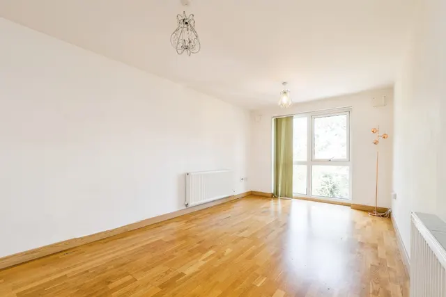 Photo 2 — Arcany Road, Essex, RM15