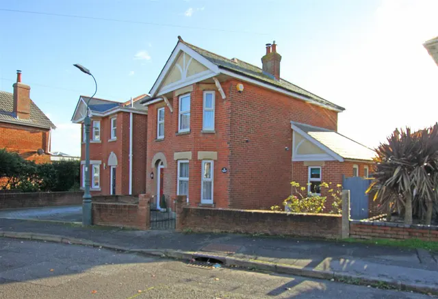 Nursery Road, Bournemouth, photo 1