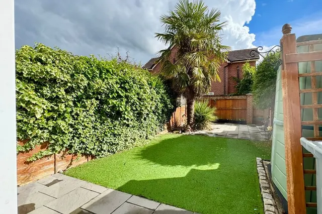 Photo 3 — Wickstead Close, Nantwich, Cheshire, CW5
