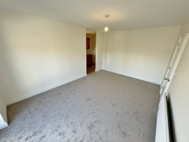 Photo 3 — Wembley Court, Wembley Avenue, Penwortham, Lancashire, PR1 9UW