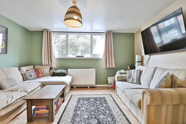 Christchurch Road, Bournemouth, BH1, photo 1