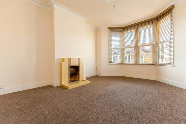 Kennington Avenue, Bishopston, BS7, photo 2